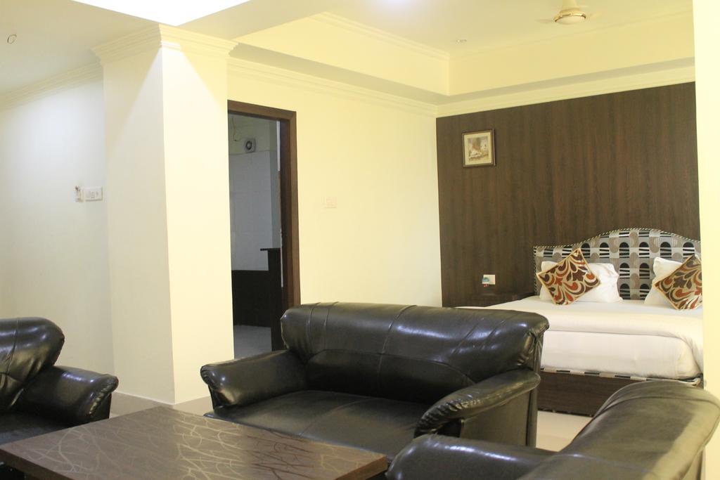 Bodhgaya Gautam Hotel Bagian luar foto