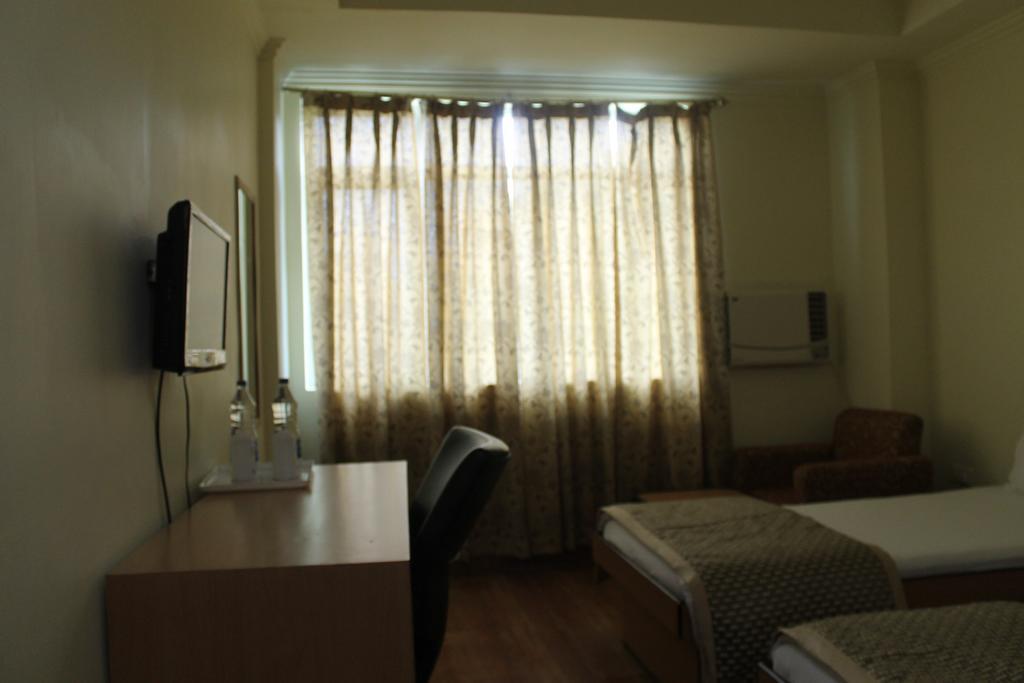 Bodhgaya Gautam Hotel Bagian luar foto