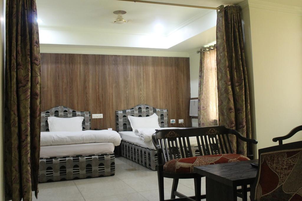 Bodhgaya Gautam Hotel Ruang foto