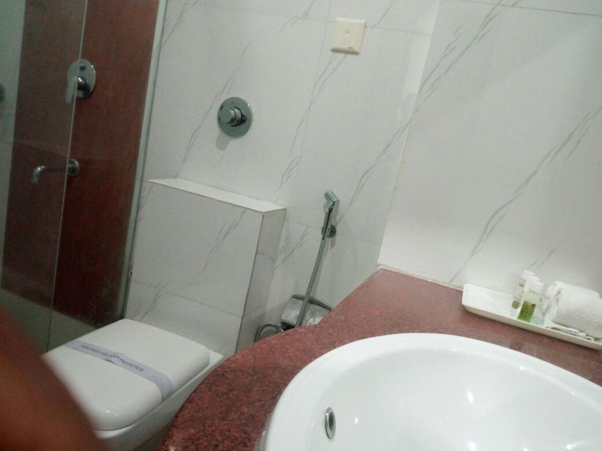 Bodhgaya Gautam Hotel Bagian luar foto