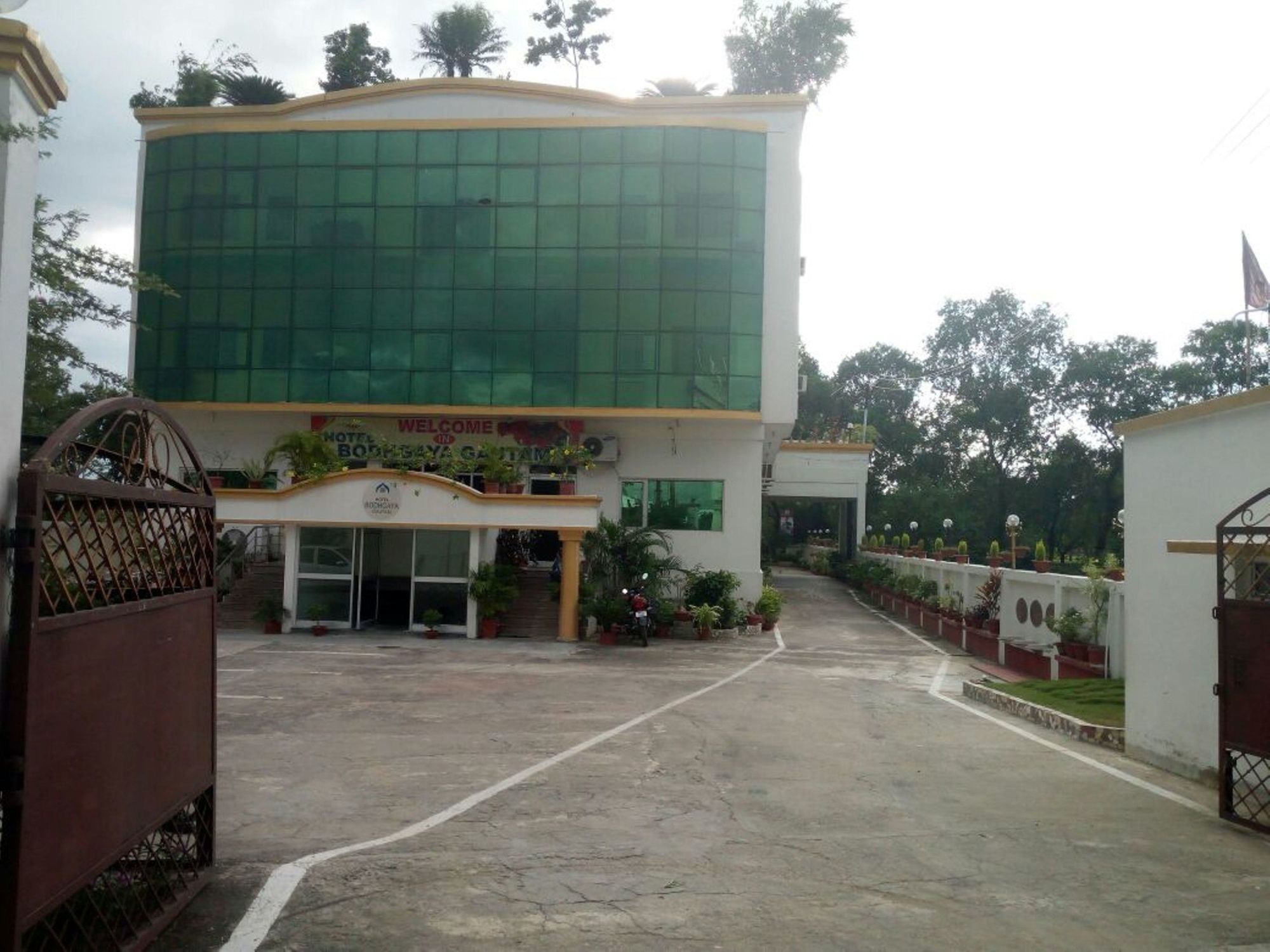 Bodhgaya Gautam Hotel Bagian luar foto